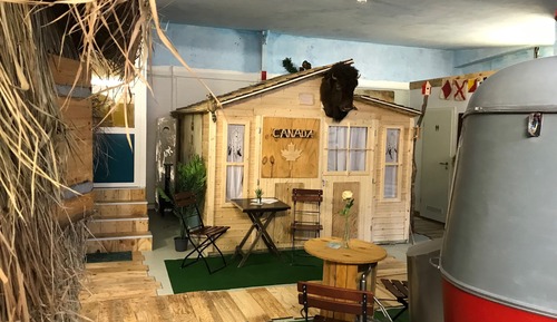 Quadruple Room, Shared Bathroom (Cabin Canada)
