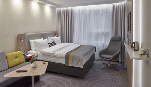 Standard Room, 1 Queen Bed with Sofa bed