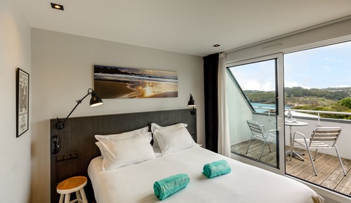 Room with terrace, sea view