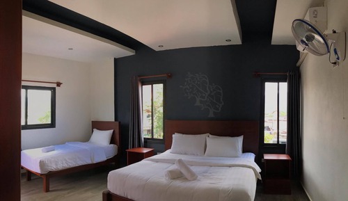 Premium Triple Room