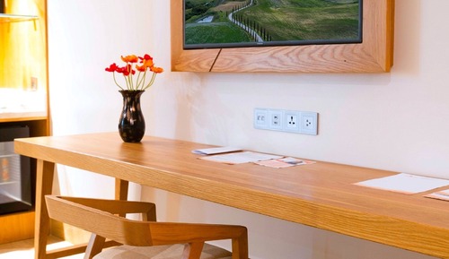 Premier Twin Room, Garden View
