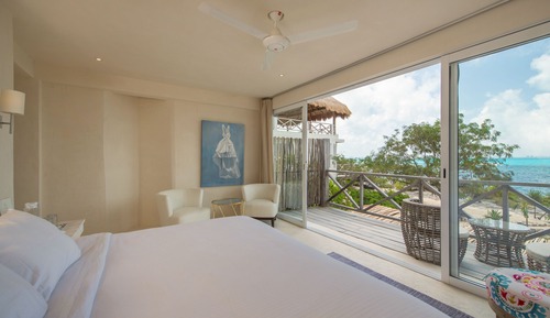 Deluxe Suite, 1 King Bed, Balcony, Ocean View