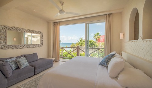 Standard Suite, 1 King Bed, Partial Ocean View