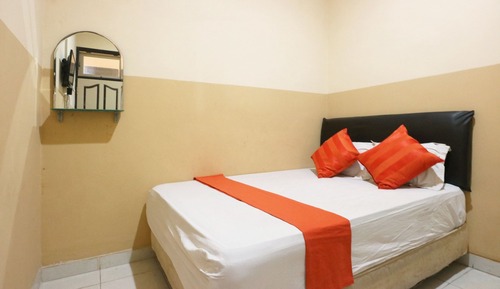 Economy Room (Air-Conditioning)