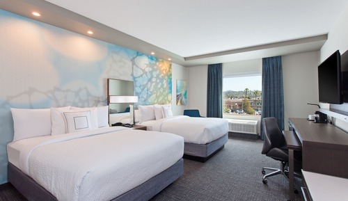 Room, 2 Queen Beds (Hearing Accessible)