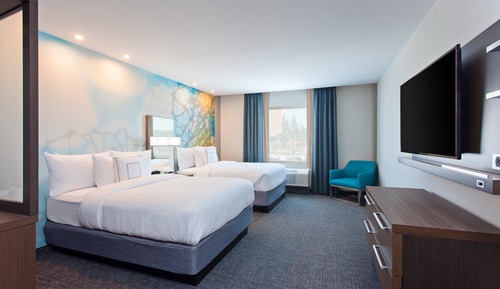 Room, 2 Queen Beds (Mobility Accessible, Tub)