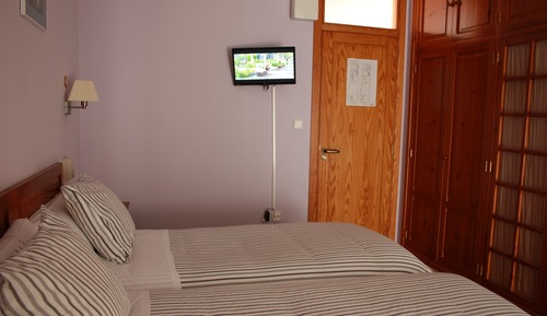 Standard Twin Room (Valeria 103)