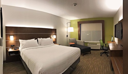 Standard Room, 1 King Bed, Accessible (Hearing)