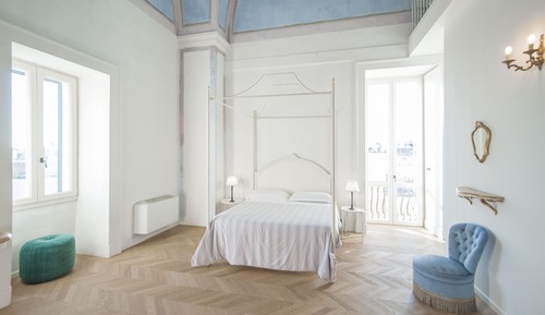 Executive Suite, Terrace