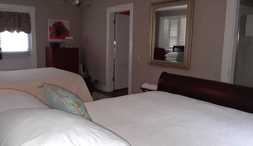 Classic Room, 2 Queen Beds, Ensuite