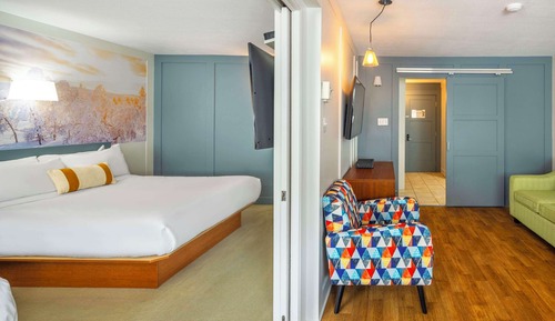 Suite, Multiple Beds, Non Smoking