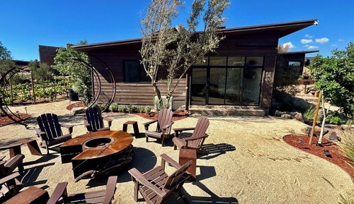 Luxury Suite, Vineyard View