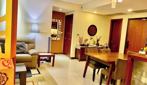 Classic Apartment, City View