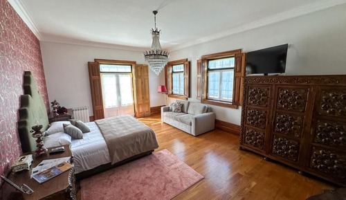 Junior Suite, Balcony, City View