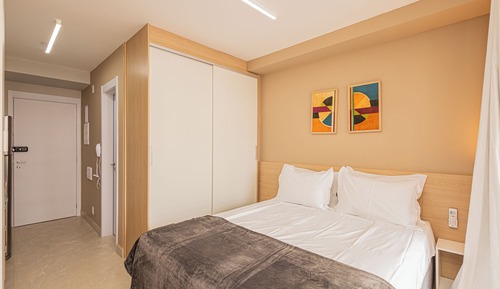 Deluxe Studio, Balcony