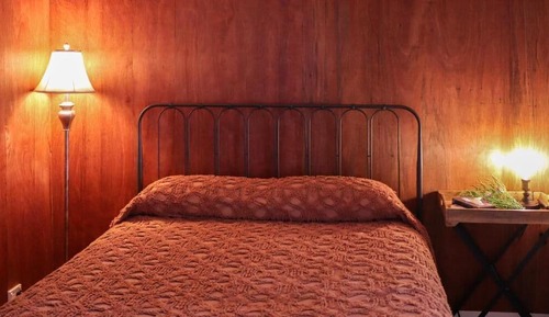 Classic Double Room, 1 Queen Bed, Kitchenette