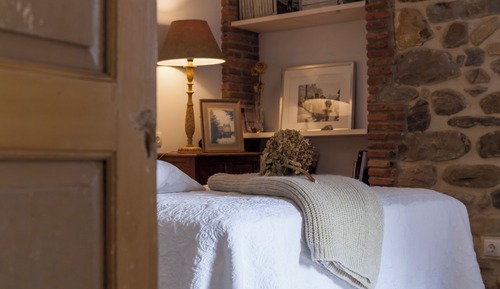 Romantic Room, Mountain View