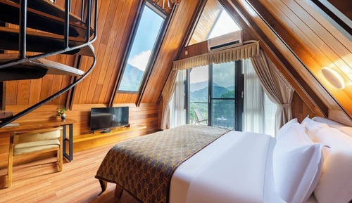 Family Triple Room, Courtyard View