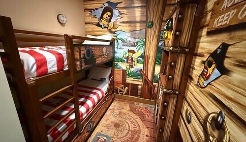 Pirate Theme