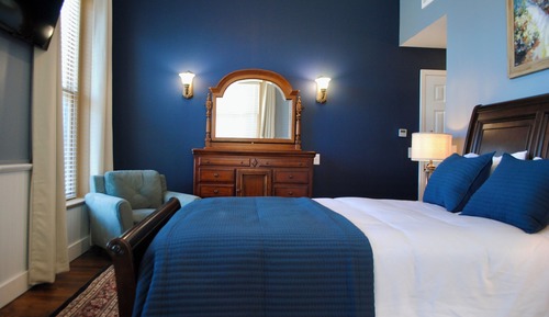 Deluxe Room, 1 Queen Bed, Non Smoking, City View