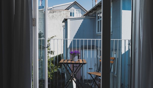 Single Room, Balcony (Shared Bathroom and Kitchen)