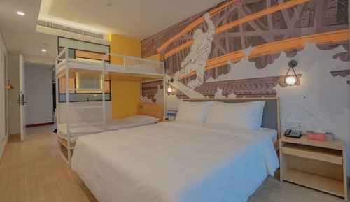 Standard Triple Room