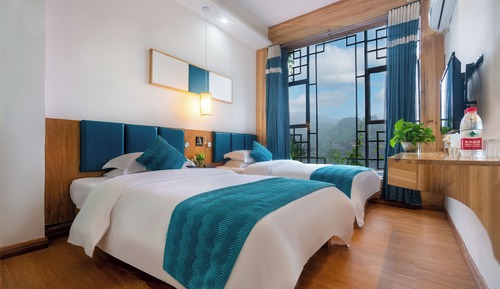 Classic Twin Room, Hill View