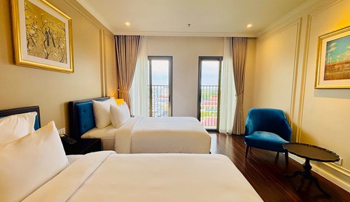 Superior Twin Room