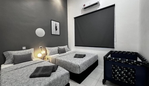 Family House, 4 Bedrooms, Garden View