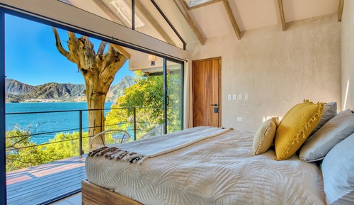 Luxury Cabin, Lake View