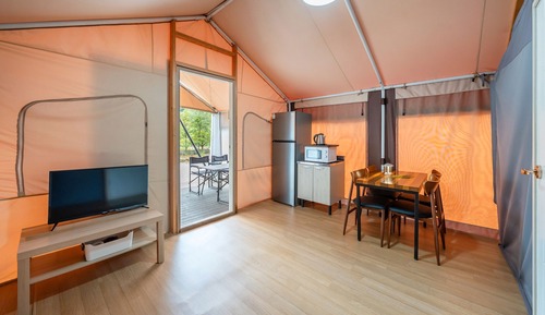 Basic Room, 1 Bedroom (Glamping Jumbo1(Pet/Private BBQ))
