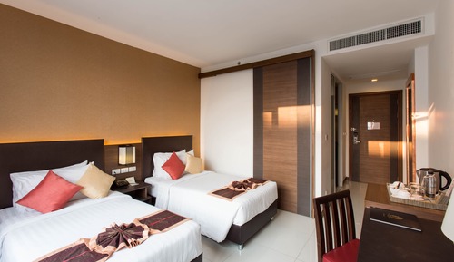 Deluxe Room, Pool View