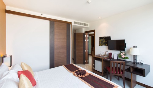 Executive Suite
