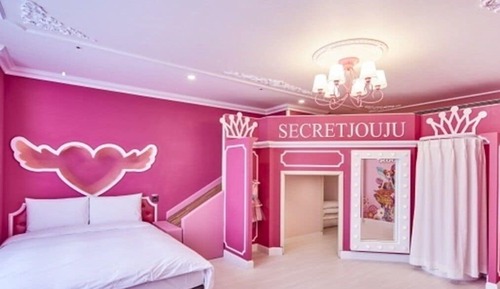 Character Room, Secret Jouju Deluxe