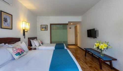 Family Triple Room, 1 Bedroom, Non Smoking, Mountain View
