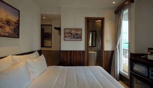 Deluxe Double Room, Balcony, City View