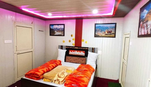 Deluxe Room, City View