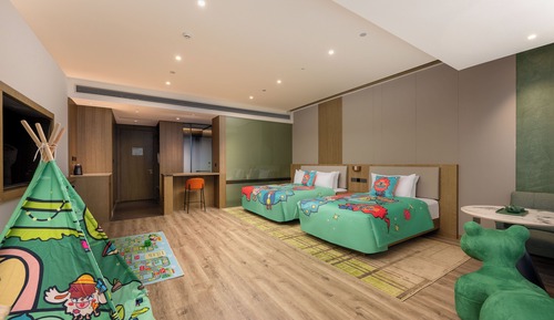 Suite, 1 King Bed, Mountain View (Kids Theme)