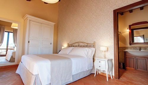 Deluxe Room, City View