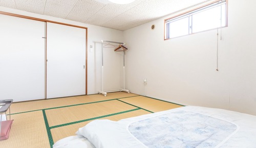 Traditional Quadruple Room, Non Smoking, Shared Bathroom