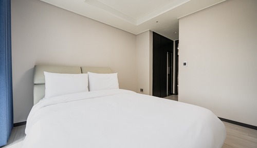 Partial Ocean Terrace Suite Two Room