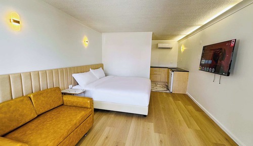 Deluxe King Room with Sofa