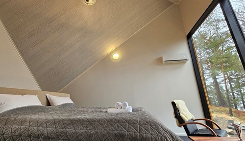 Exclusive Cabin
