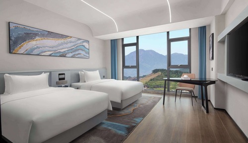 Room, 2 Twin Beds, Non Smoking, Mountain View