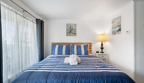 Family House, 1 Queen Bed