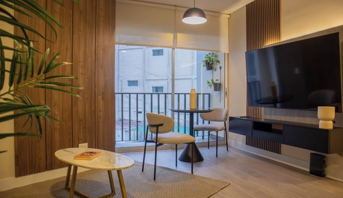 Apartment (314)