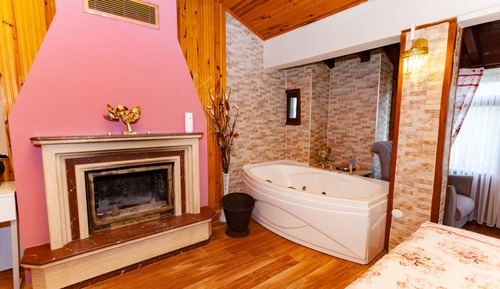 Elite Suite