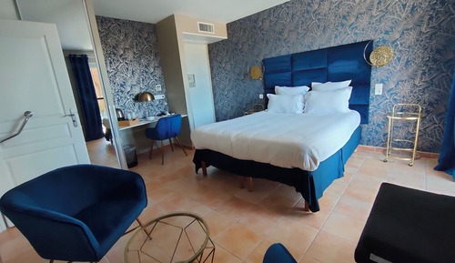 Premium Room