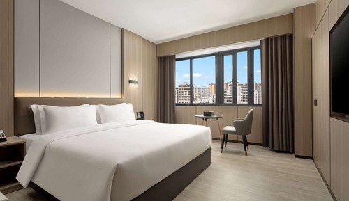 Superior Room, 1 King Bed, Non Smoking