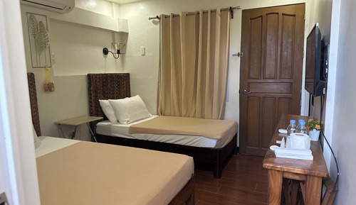 Basic Triple Room